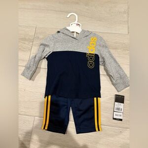 Adidas L/S Gray Hoodie & Pant Set 9months, NWT